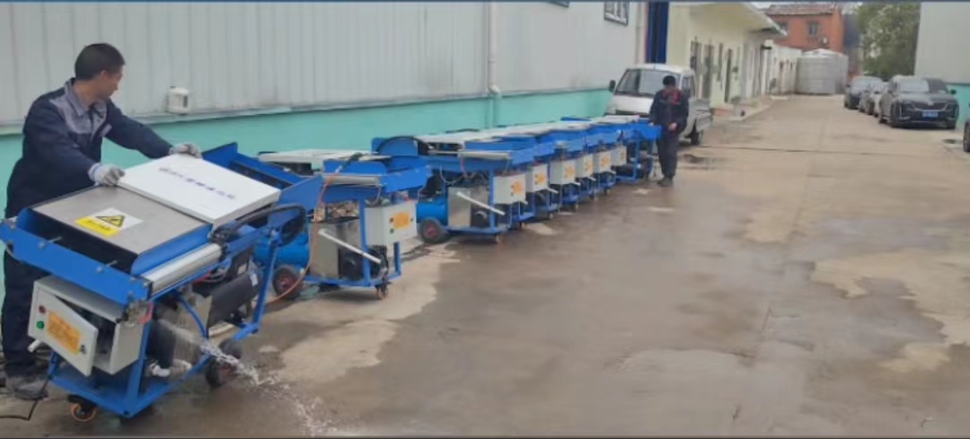 陽(yáng)春三月發(fā)貨忙！鴻利機(jī)械成功交付針扎式八棒注水機(jī)十臺(tái)外加真空負(fù)壓補(bǔ)水設(shè)備